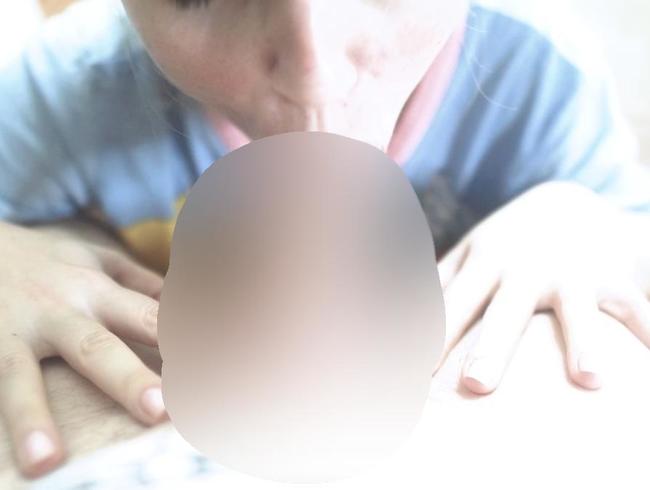 holydumplings Porno Video: Ich sauge großen schw**z und liebe sper*a in meinem Mund